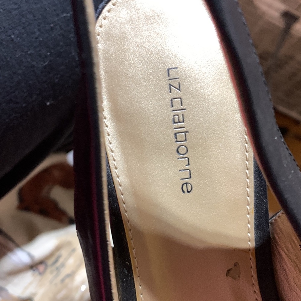 Heels - Picture 5 of 5